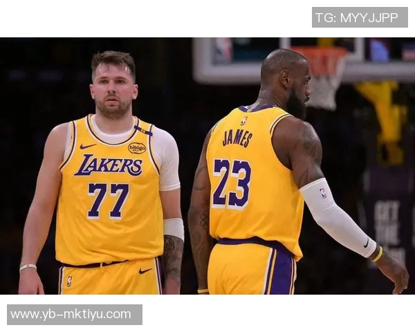 东契奇里夫斯同场砍下35分成湖人新双星比肩OK詹眉组合 东契奇里夫斯同场砍下35分成湖人新双星比肩OK詹眉组合